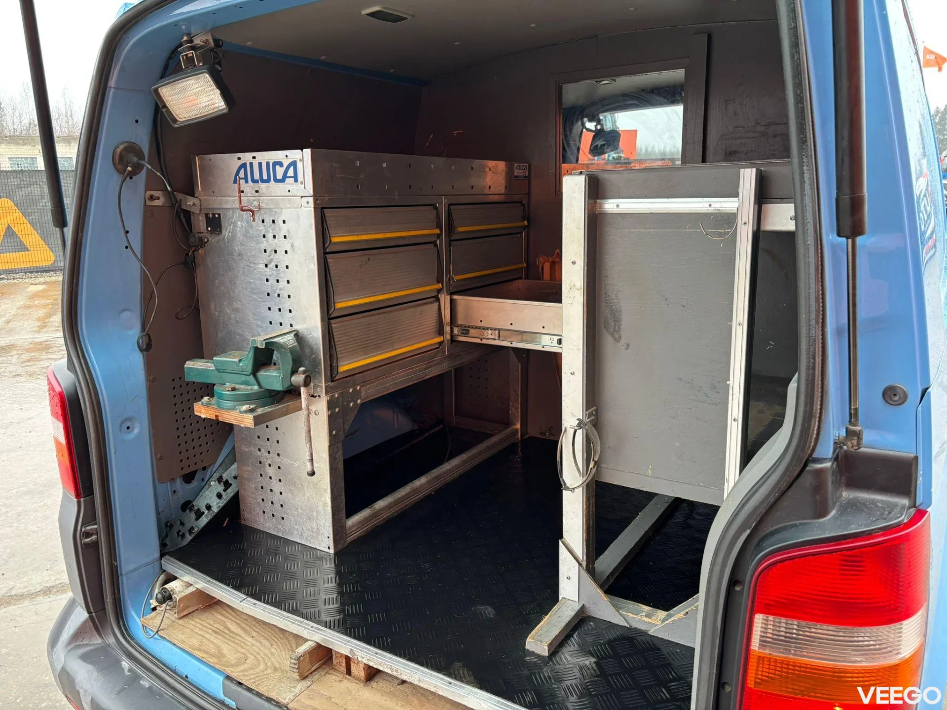 Volkswagen Transporter WORKSHOP 96kW