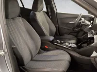 Peugeot 2008 Allure Hybrid 136 e-DCS6 100kW thumbnail