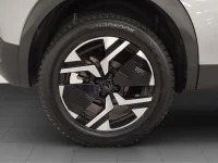 Peugeot 2008 Allure Hybrid 136 e-DCS6 100kW thumbnail