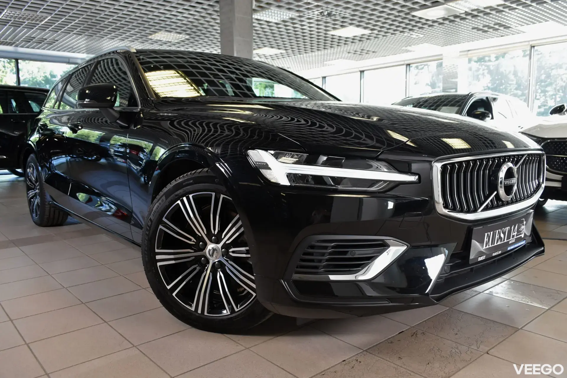 Volvo V60 AWD INSCRIPTION XENIUM INTELLI 2 251kW