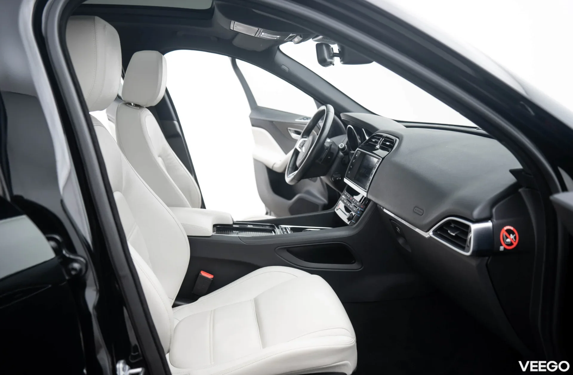 Jaguar F-Pace 2.0 132kW