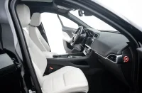 Jaguar F-Pace 2.0 132kW thumbnail