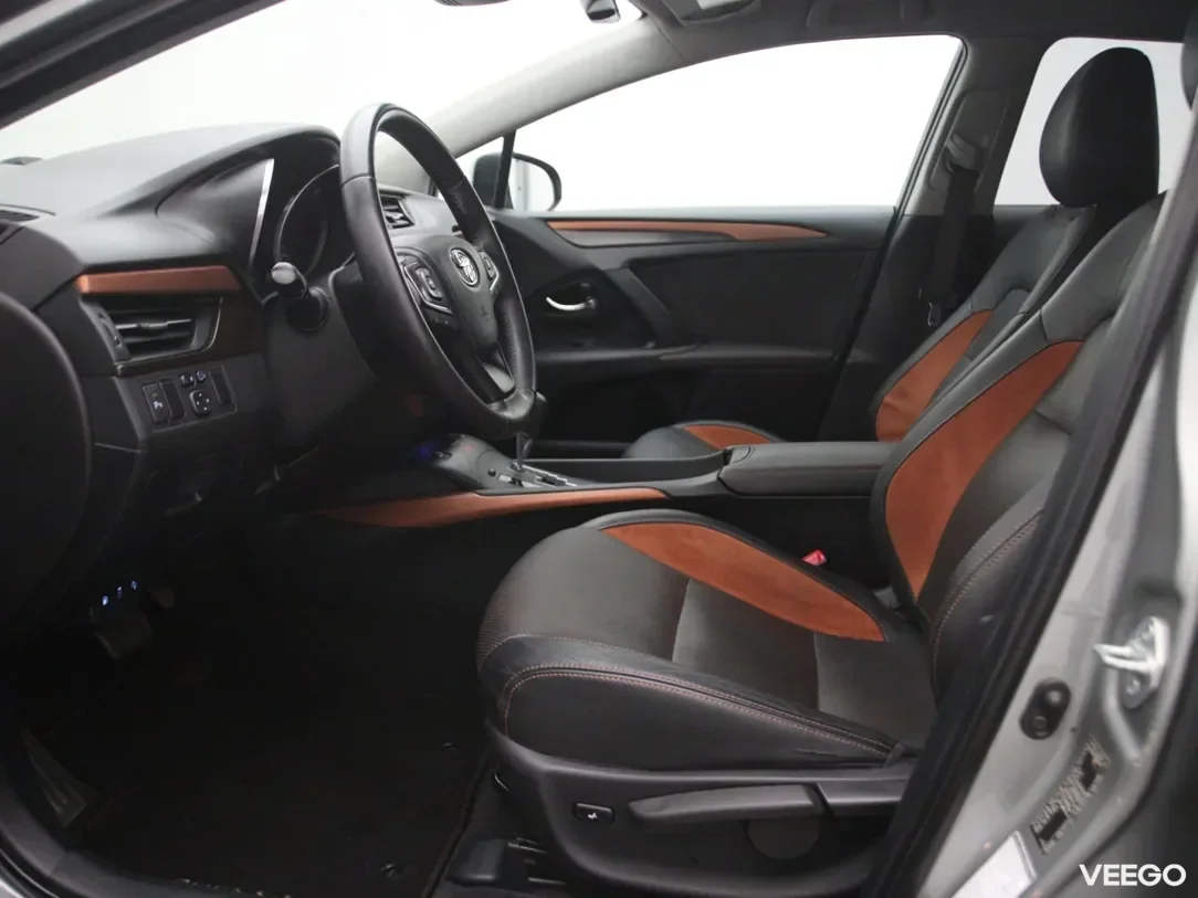 Toyota Avensis 2 112kW
