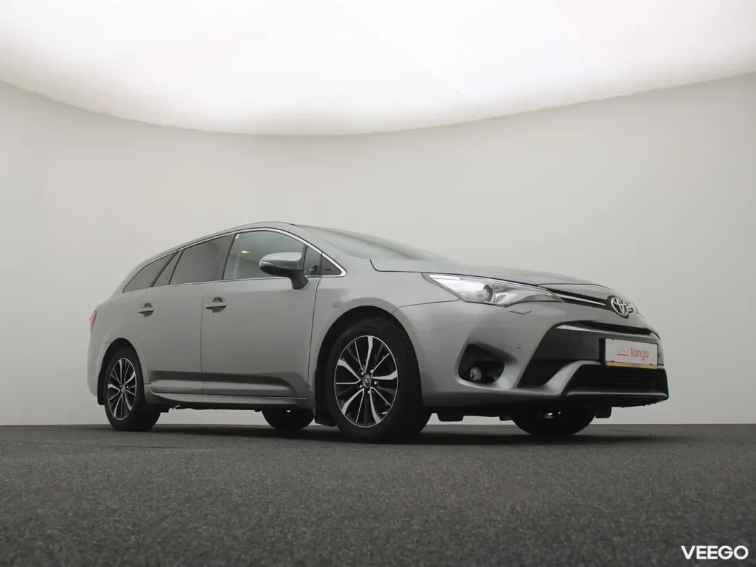 Toyota Avensis 2 112kW