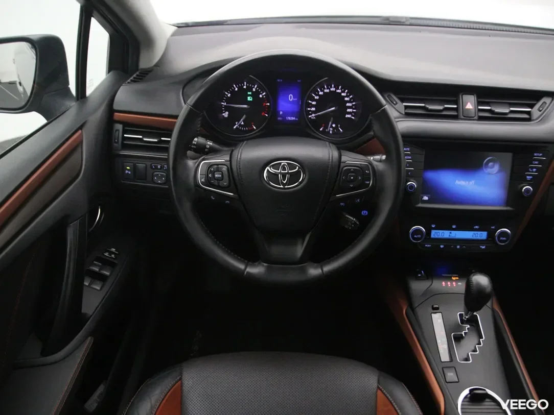 Toyota Avensis 2 112kW