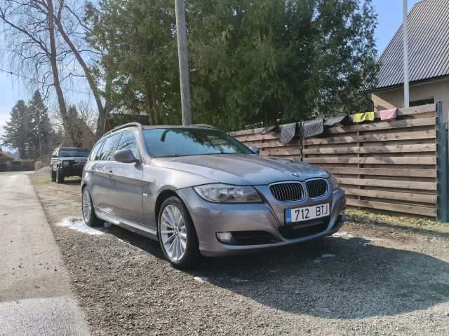 Image of BMW 325 3.0 145kW