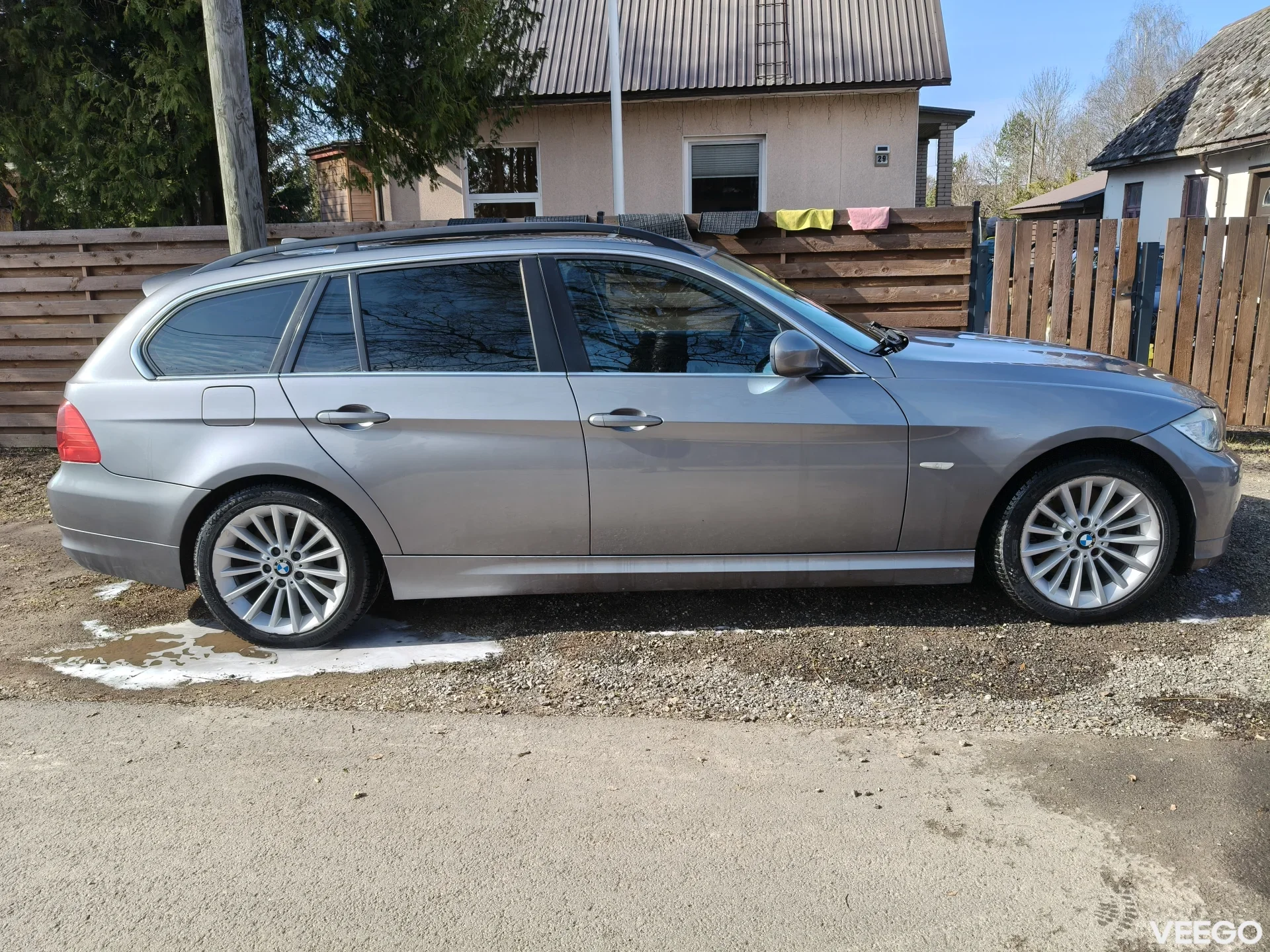 BMW 325 3.0 145kW