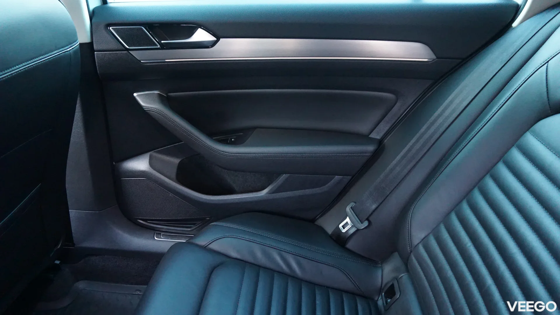 Volkswagen Passat R-line 4 MOTION 2.0 140kW