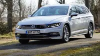 Volkswagen Passat R-line 4 MOTION 2.0 140kW thumbnail