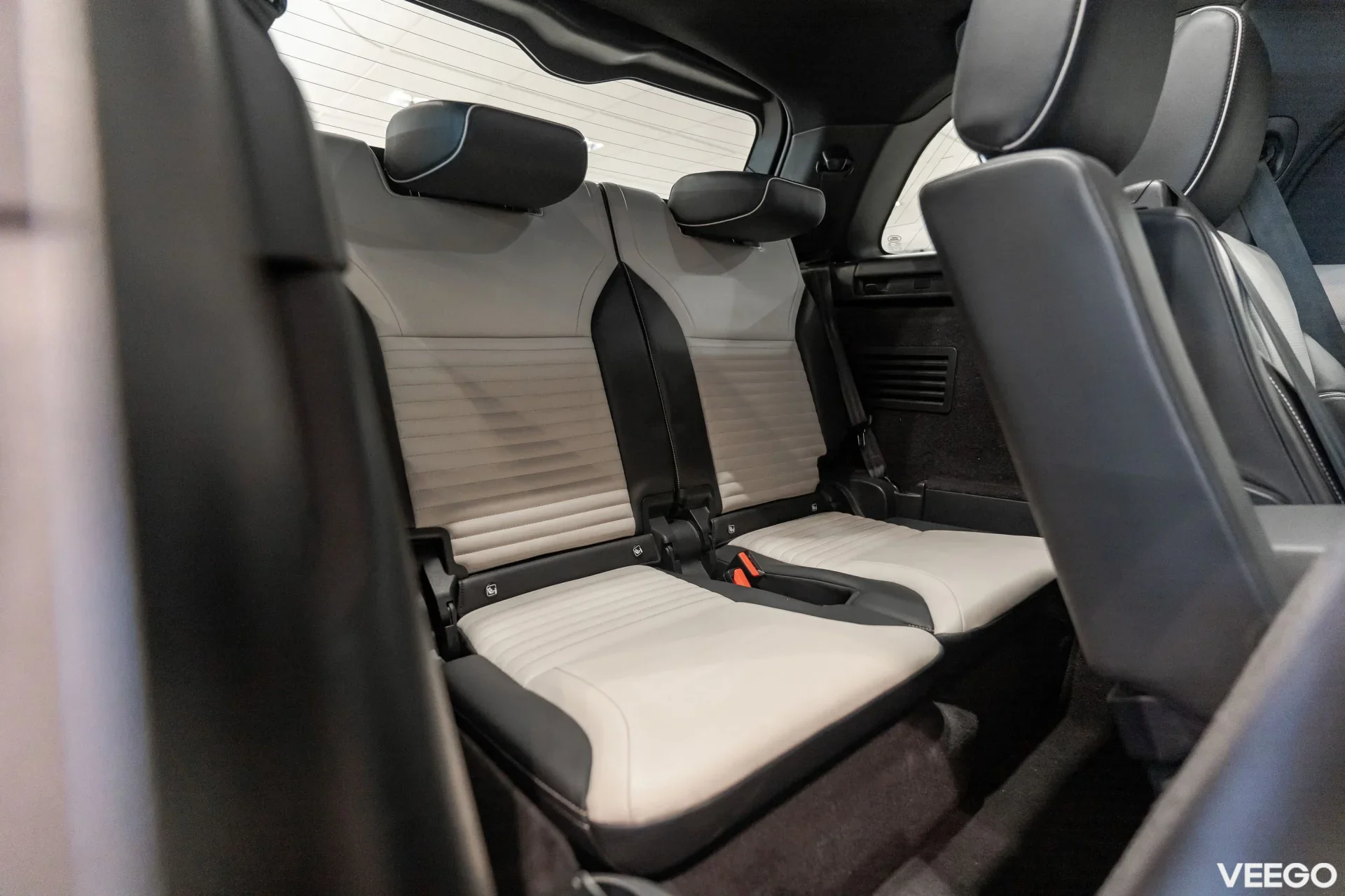 Land Rover Discovery R-Dynamic HSE P360 MHEV 3 265kW