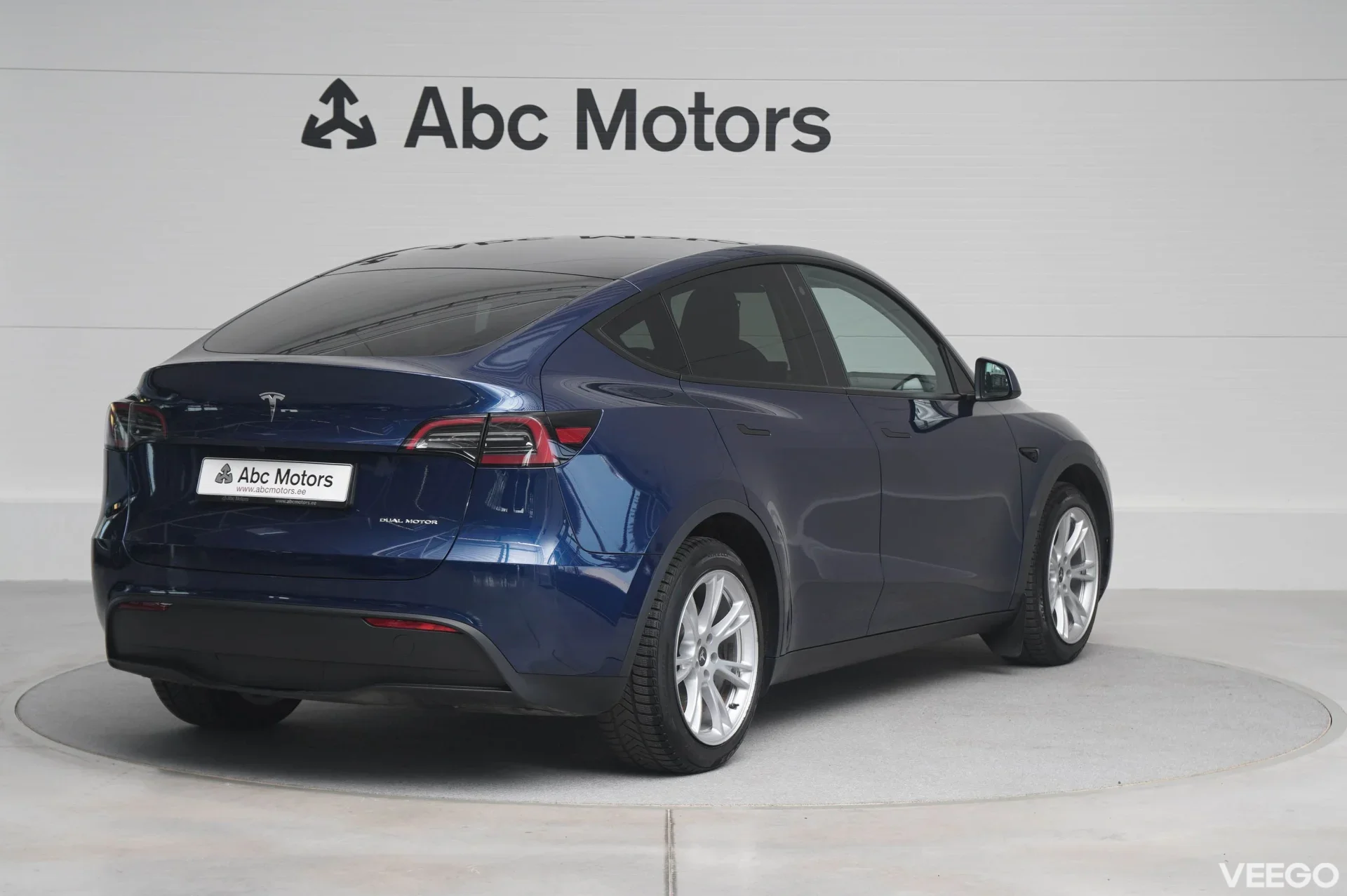 Tesla Model Y Long Range Dual Motor AWD 378kW