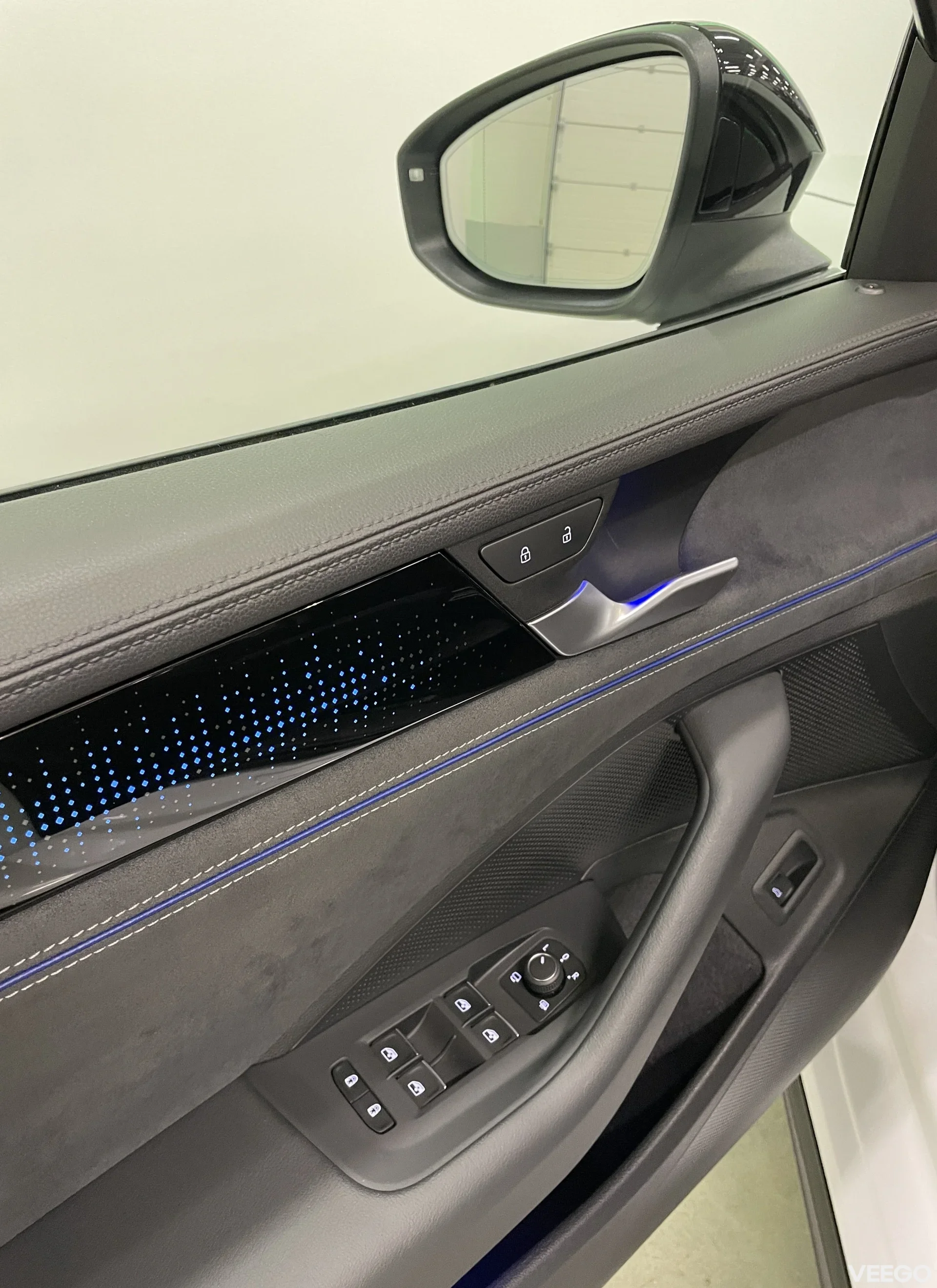 Volkswagen Passat Variant 4Motion R-Line Black Style 2 142kW