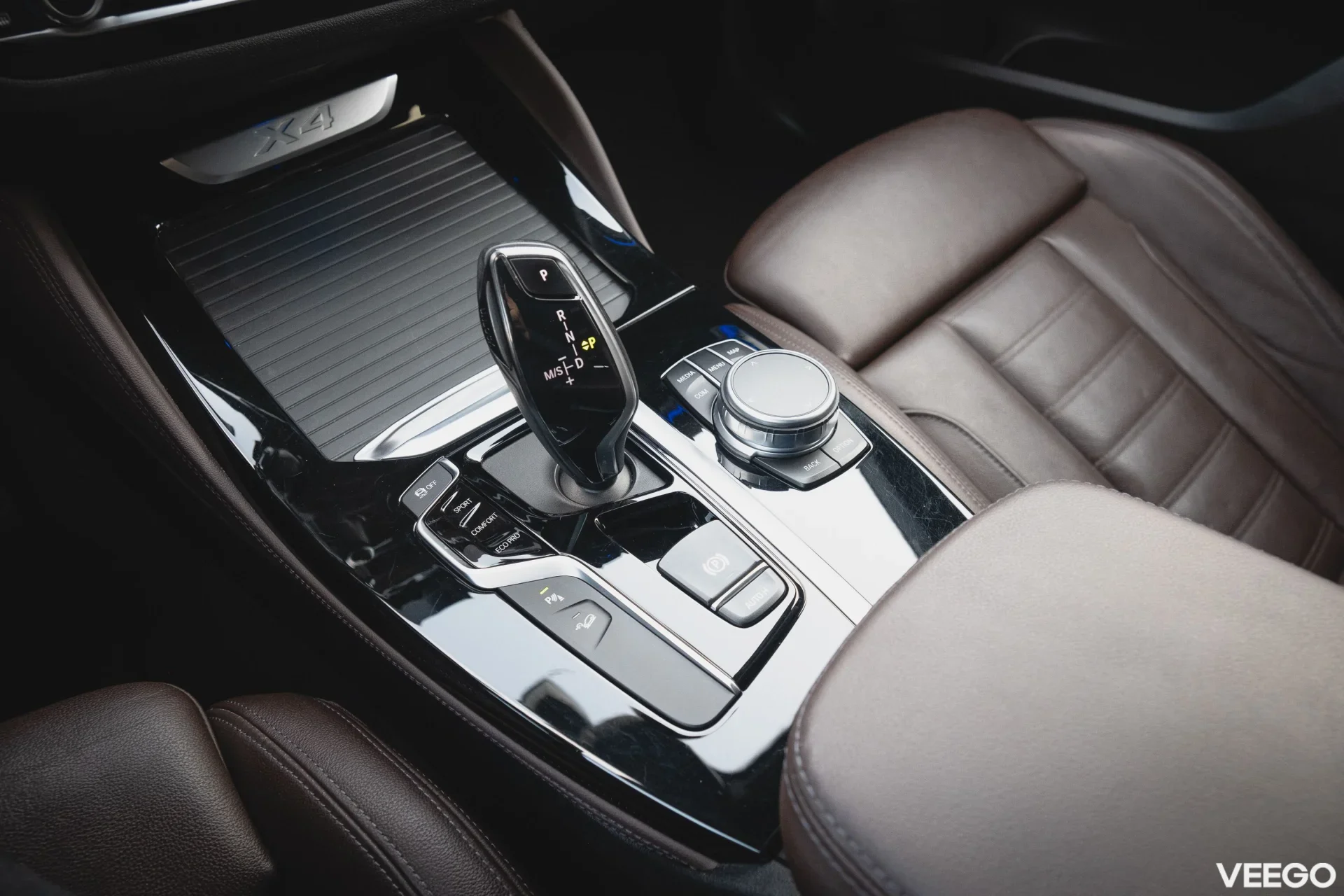 BMW X4 xDrive20d MHEV M-Sportpakett 2 140kW