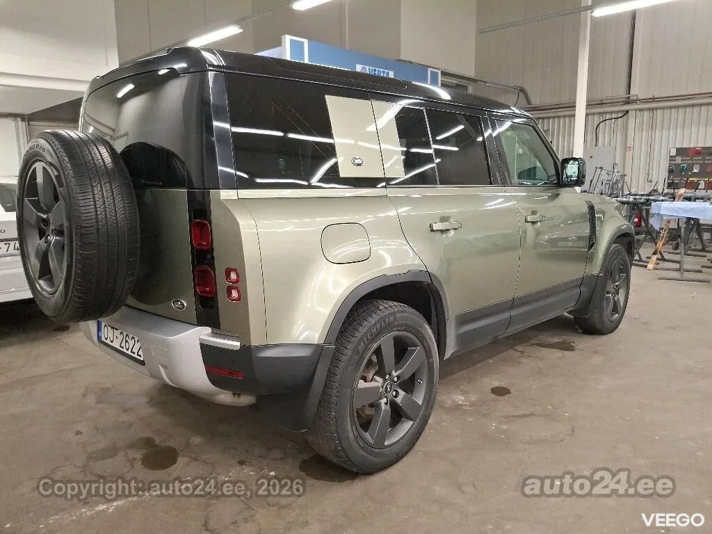 Land Rover Defender D250 HSE AWD 3 183kW