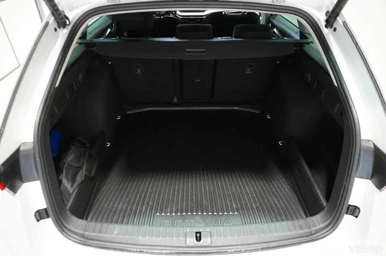 Skoda Octavia ELEGANCE COMBI 1.5 110kW