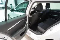 Skoda Octavia ELEGANCE COMBI 1.5 110kW thumbnail