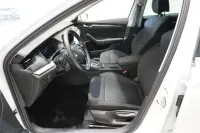 Skoda Octavia ELEGANCE COMBI 1.5 110kW thumbnail