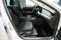 Skoda Octavia ELEGANCE COMBI 1.5 110kW thumbnail