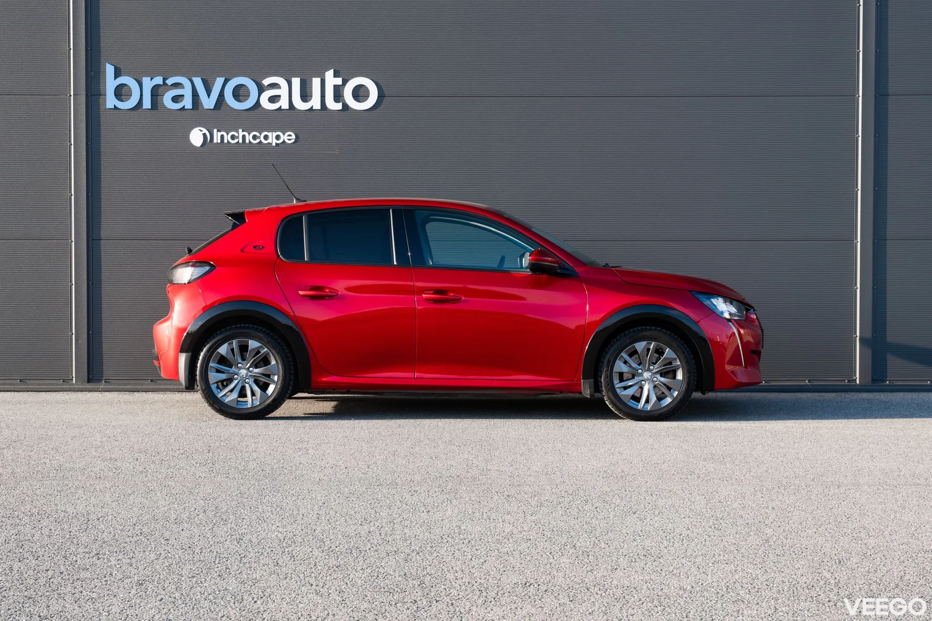 Peugeot 208 Allure 100kW