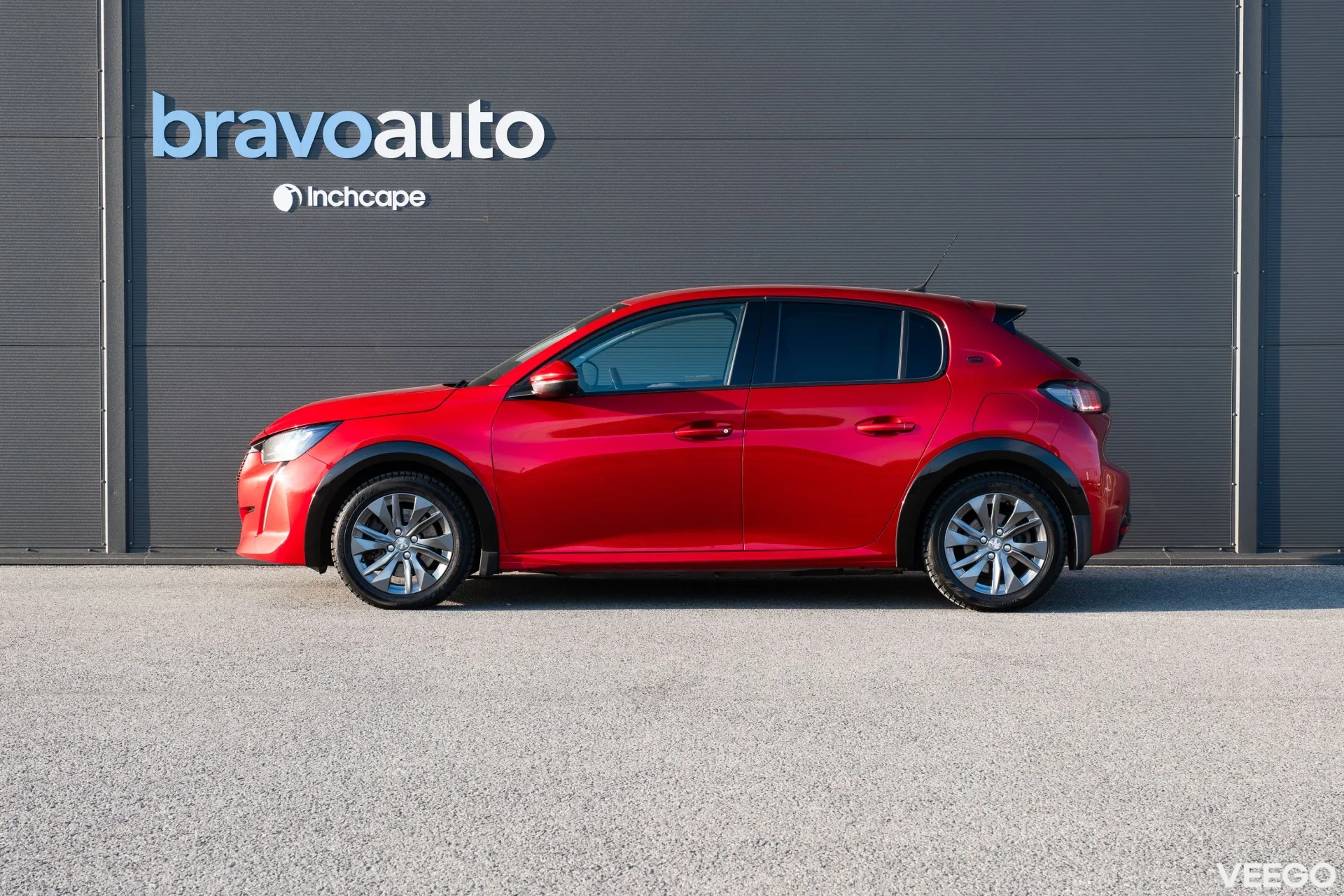 Peugeot 208 Allure 100kW