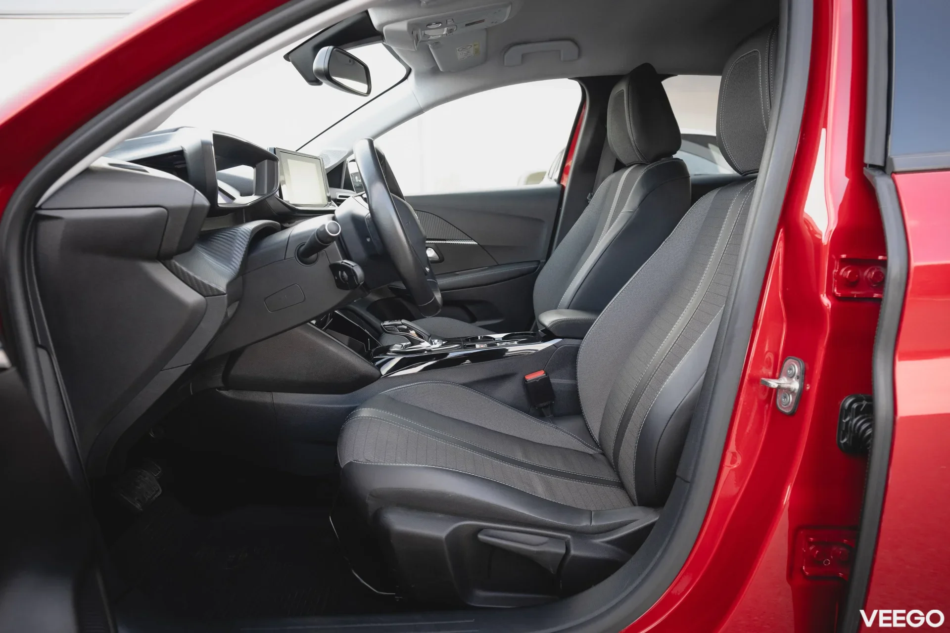 Peugeot 208 Allure 100kW