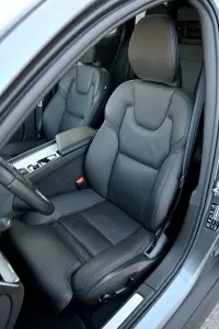 Volvo V60 Cross Country AWD H&K INSCRIPTION INTELLI SAFE PRO 2 140kW thumbnail