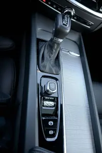 Volvo V60 Cross Country AWD H&K INSCRIPTION INTELLI SAFE PRO 2 140kW thumbnail