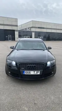 Audi A8 Long 4.2 240kW thumbnail