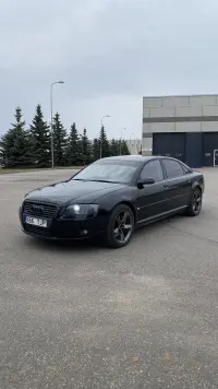 Audi A8 Long 4.2 240kW thumbnail