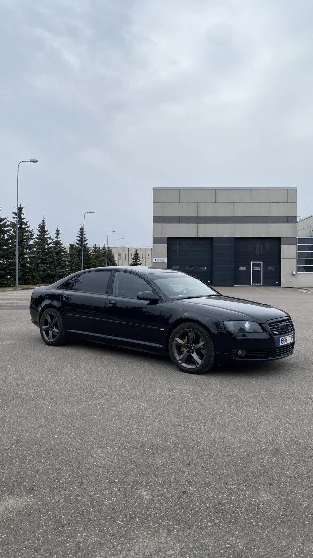 Image of Audi A8 Long 4.2 240kW