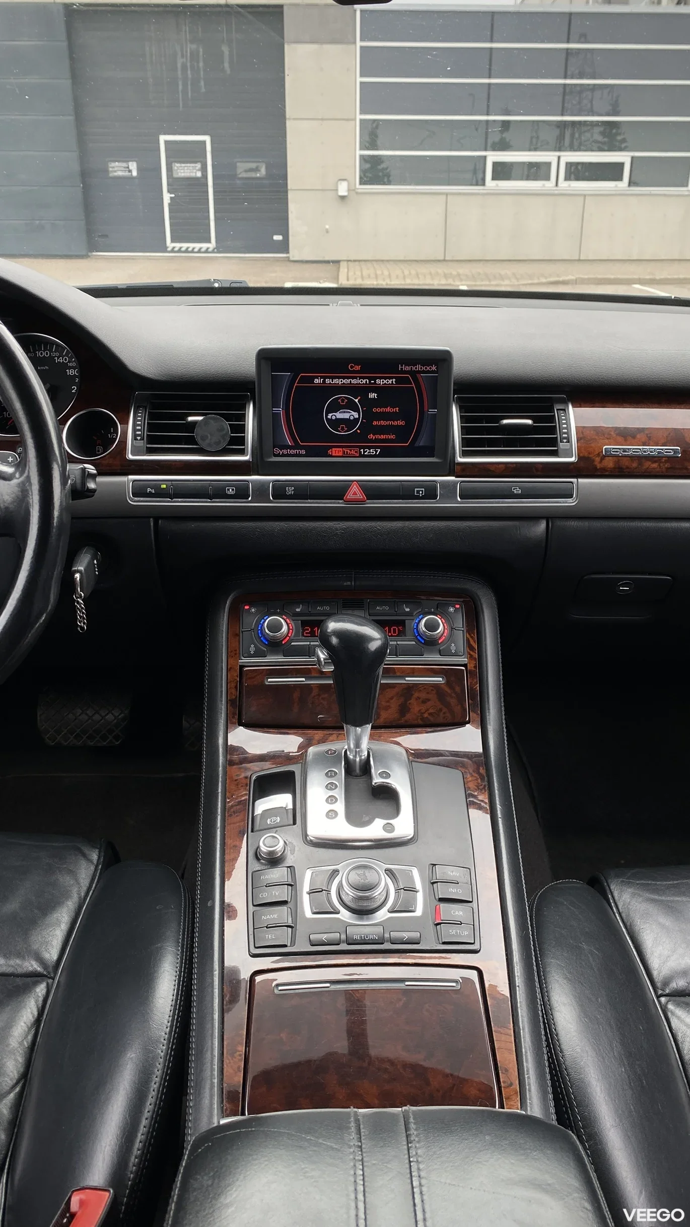 Audi A8 Long 4.2 240kW