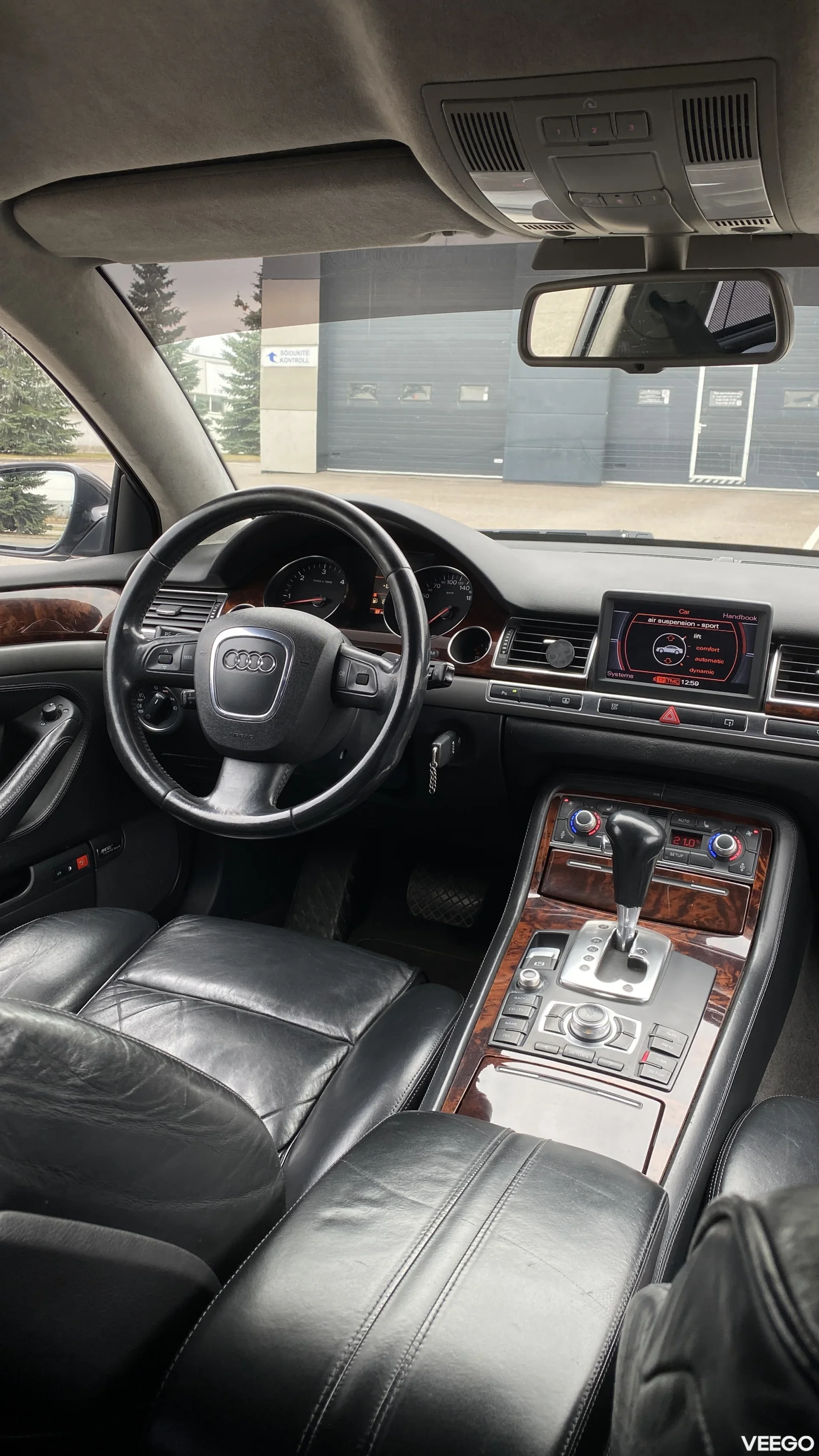 Audi A8 Long 4.2 240kW