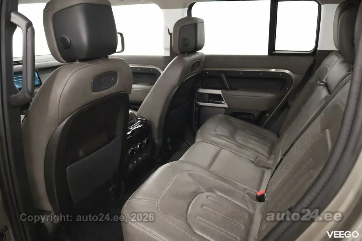 Land Rover Defender D250 HSE AWD 3 183kW