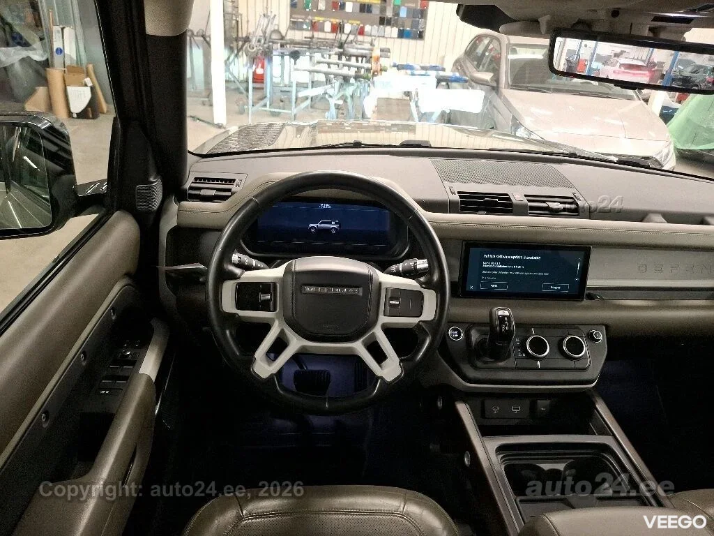 Land Rover Defender D250 HSE AWD 3 183kW