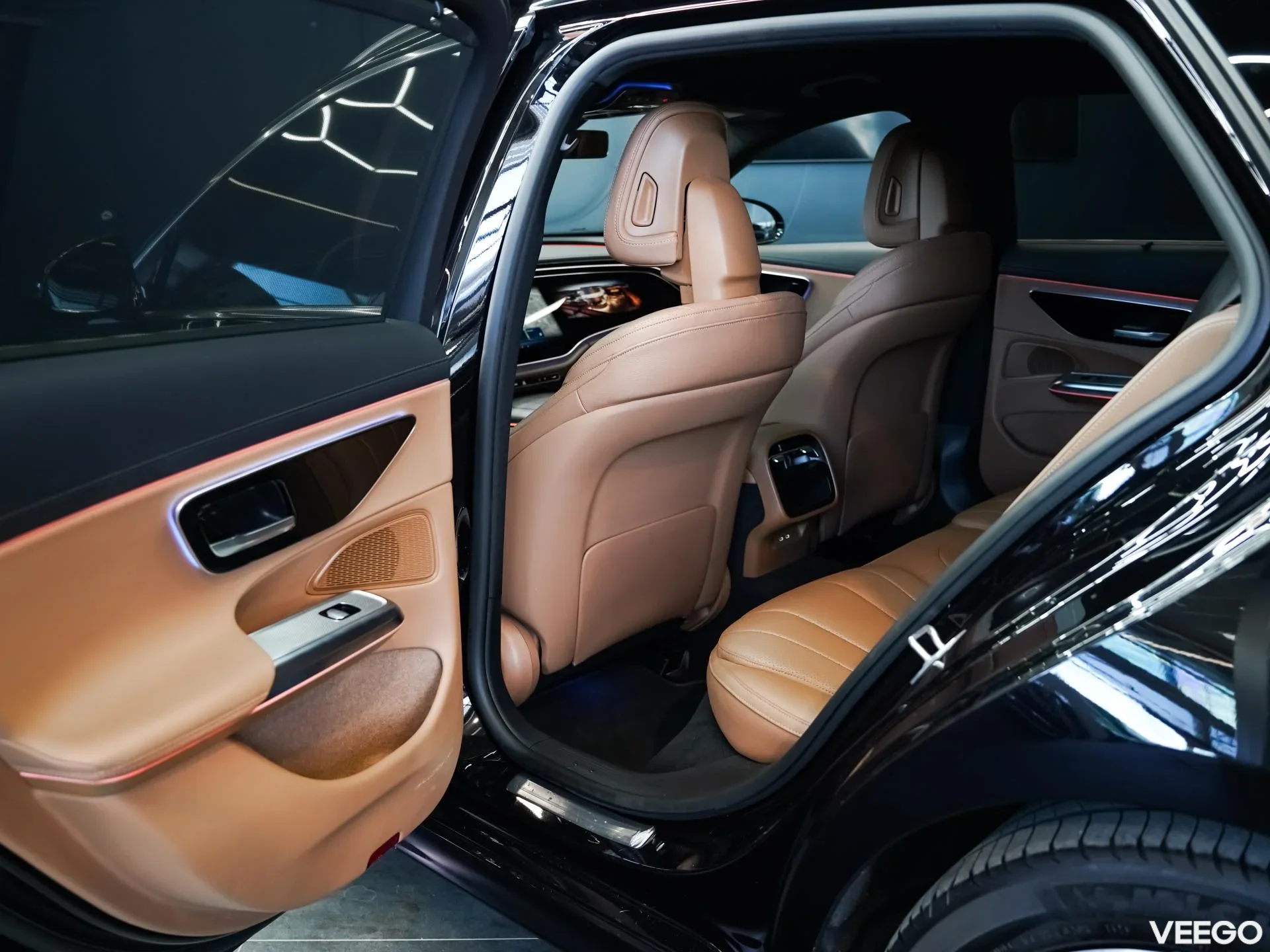 Mercedes-Benz E300 2.0 150kW