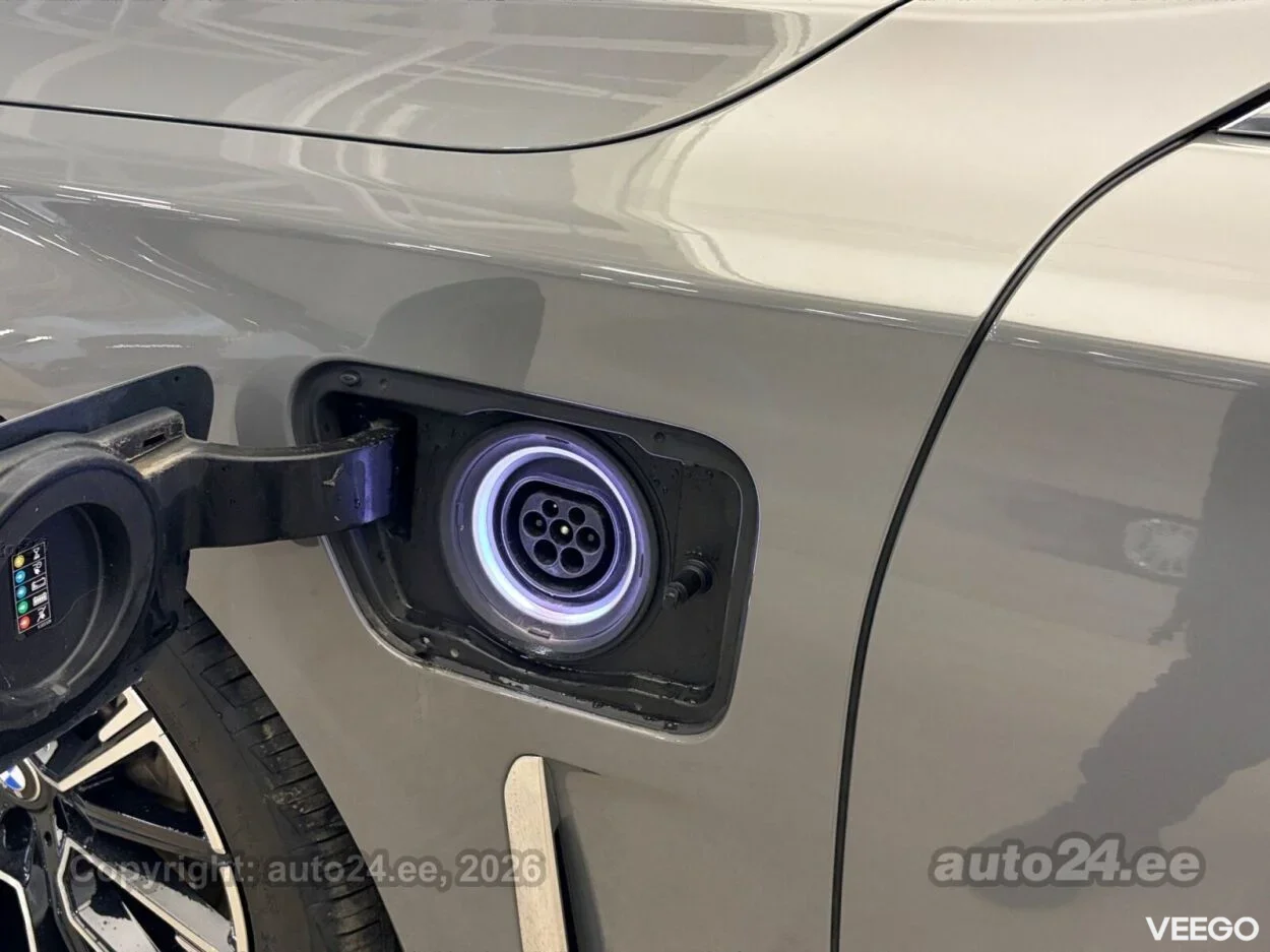 BMW 745 Le xDrive Plug-In 3 290kW