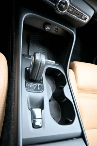 Volvo XC40 AWD H&K INSCRIPTION INTELLI SAFE MY2018 2 140kW thumbnail