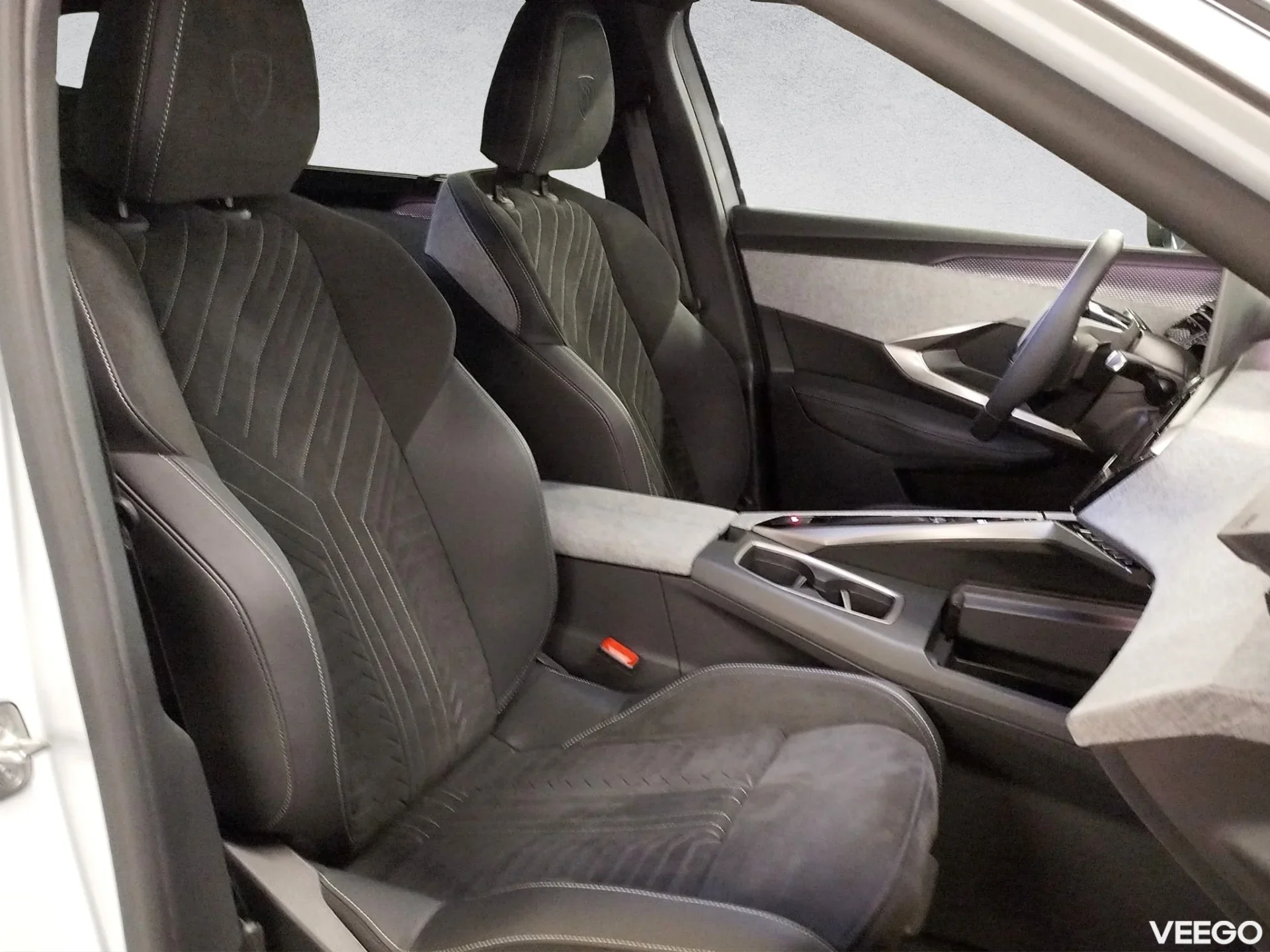 Peugeot 5008 GT Hybrid 145 e-DCS6 100kW