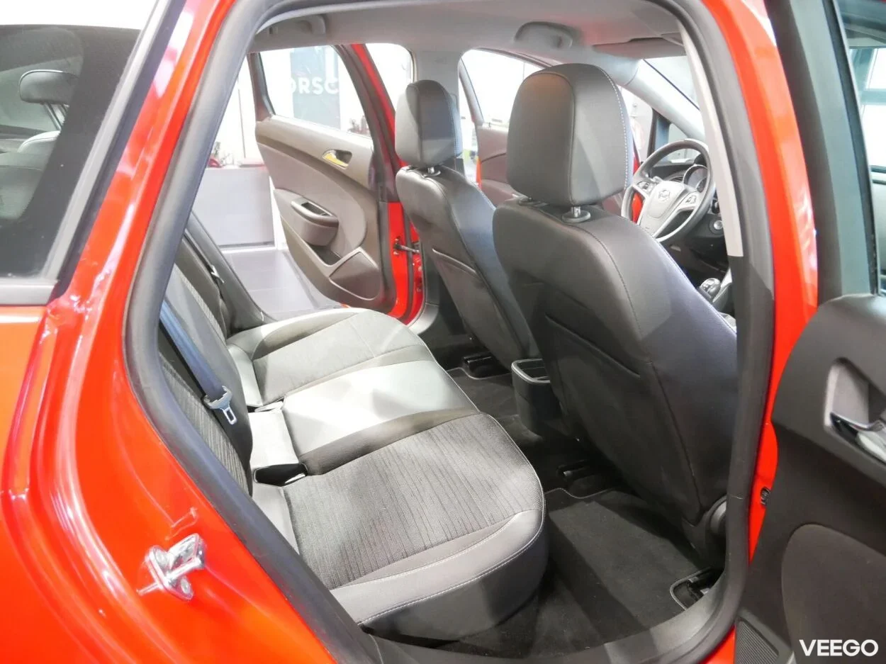 Opel ASTRA NOTCHBACK - 1.6 85kW