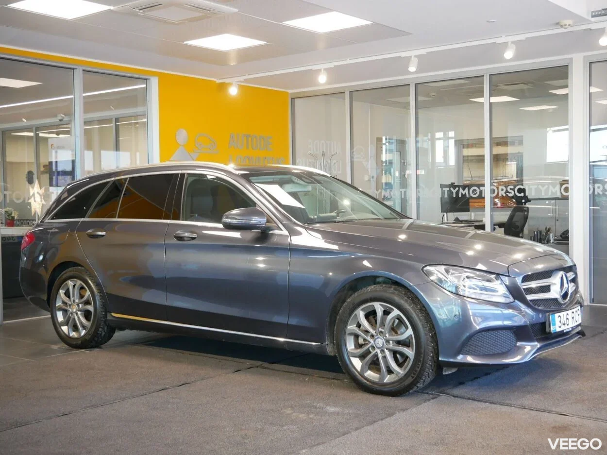 Mercedes-Benz C220 - 2.1 125kW