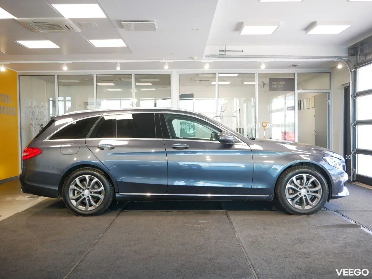 Mercedes-Benz C220 - 2.1 125kW