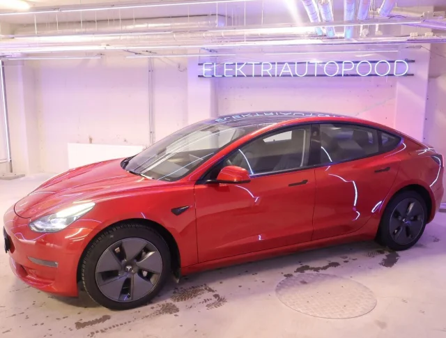 Image of Tesla Model 3 Long Range Dual Motor AWD 366kW