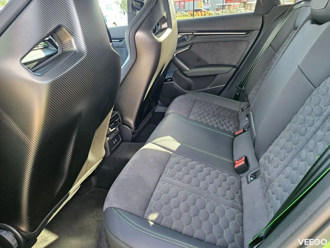 Audi RS 3 - 2.5 294kW