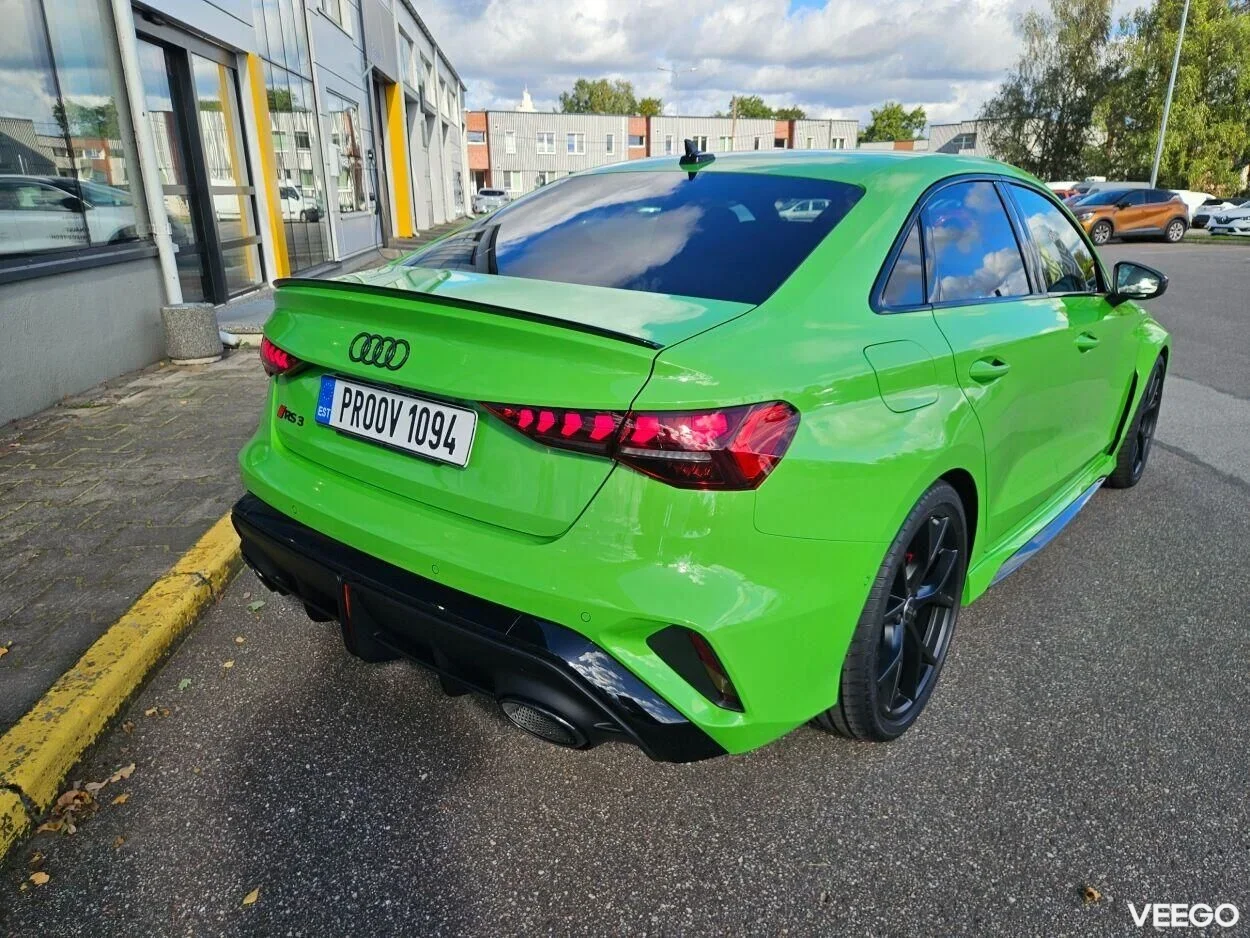 Audi RS 3 - 2.5 294kW