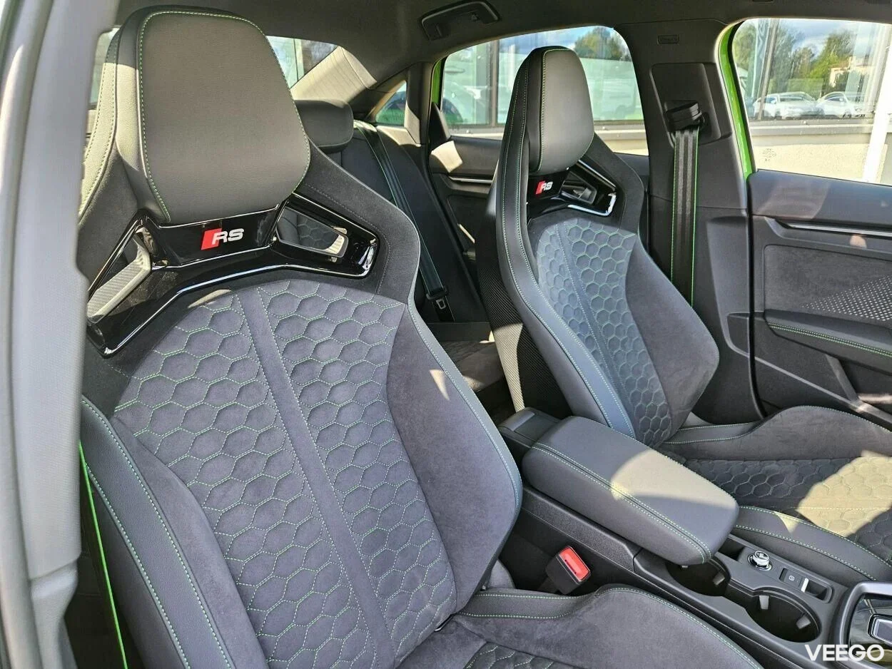 Audi RS 3 - 2.5 294kW