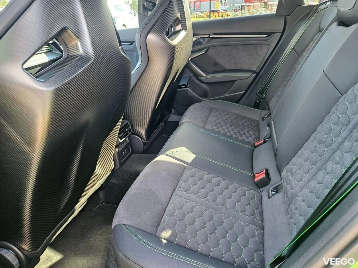 Audi RS 3 - 2.5 294kW