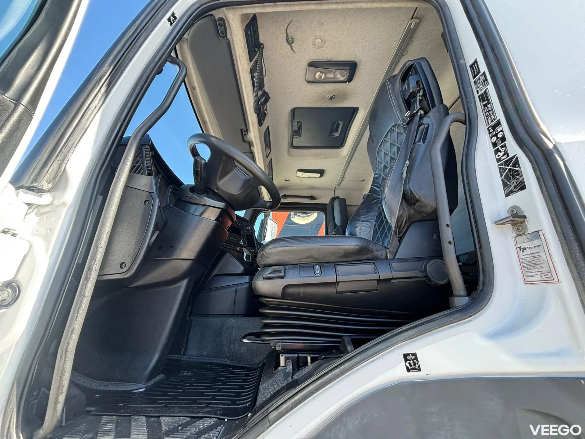 Mercedes-Benz AROCS FULL STEEL / DRUM BRAKES / BOX L=5833 mm 630kW