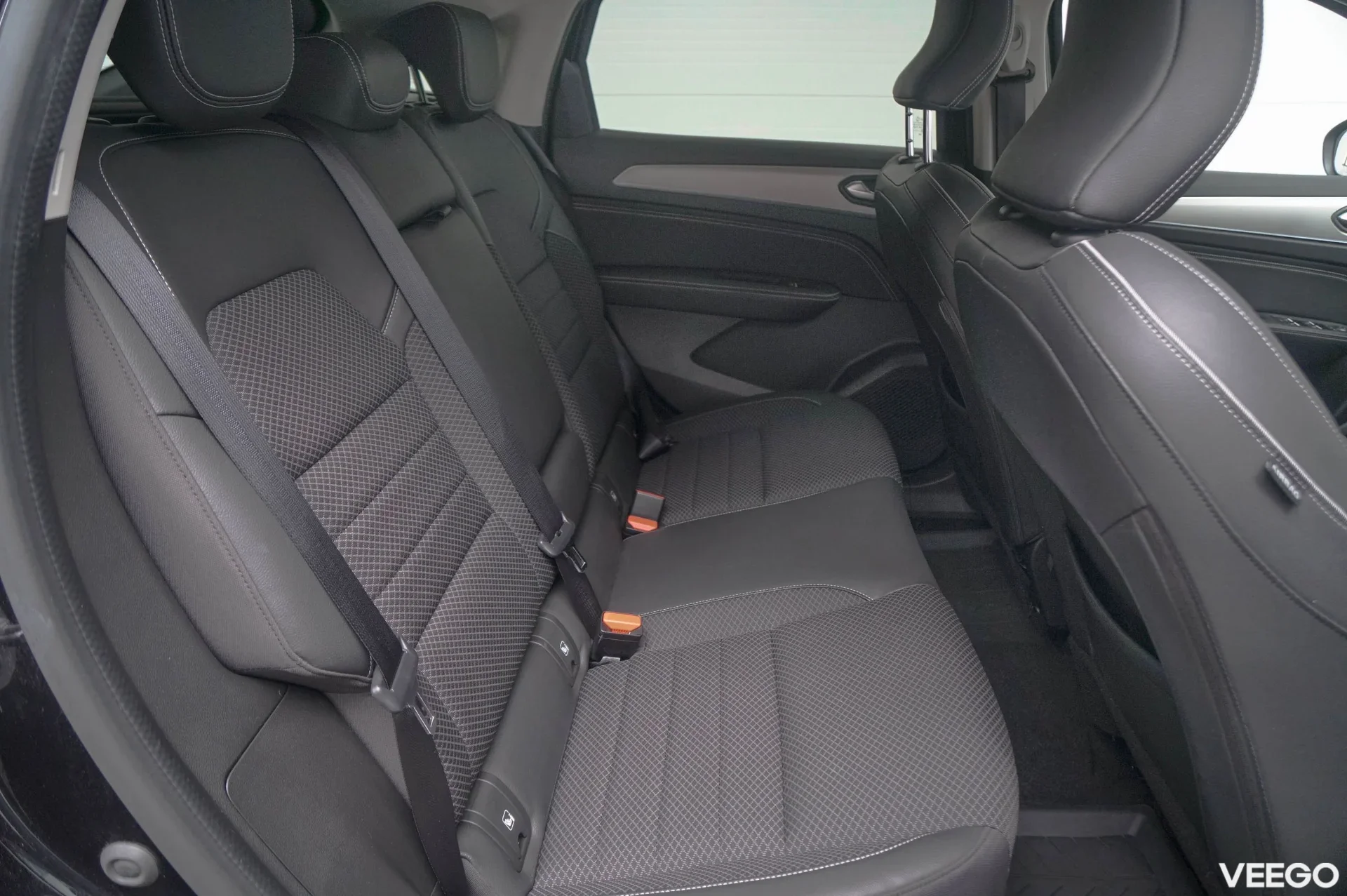 Renault Arkana INTENS HYBRID EDC Tce 1.3 103kW