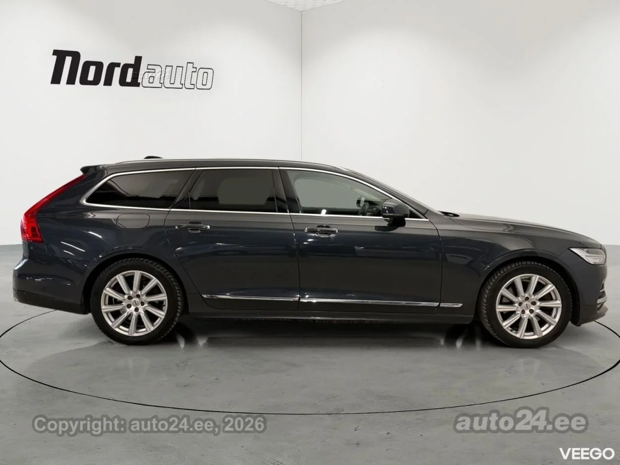 Volvo V90 Inscription AWD D5 B&W 2 173kW