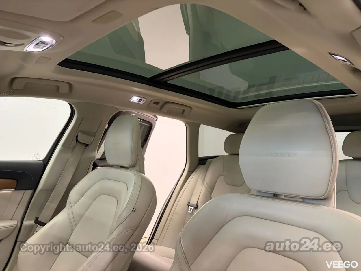 Volvo V90 Inscription AWD D5 B&W 2 173kW